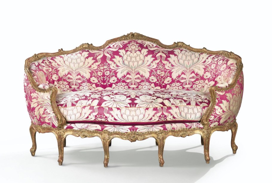 Диван эпохи Людовика 15