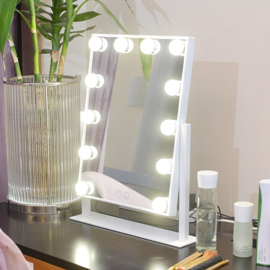 Зеркало для макияжа