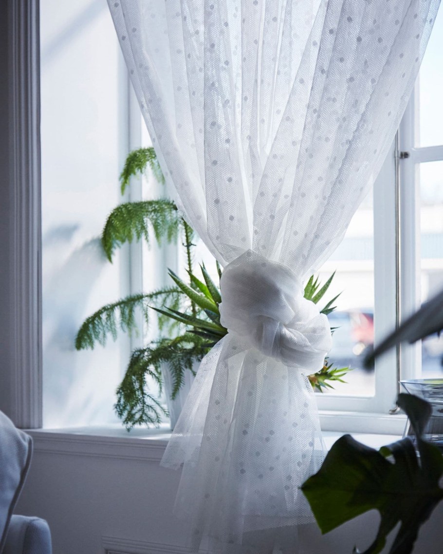 Икеевская тюль в цветах