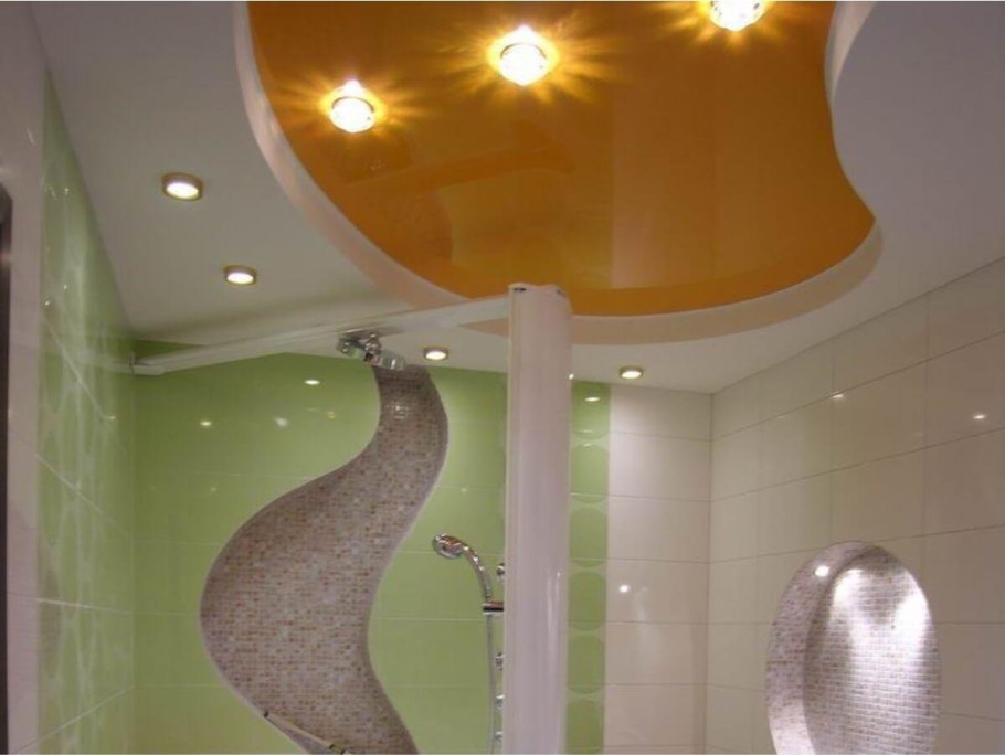 Двухуровневый потолок в ванную