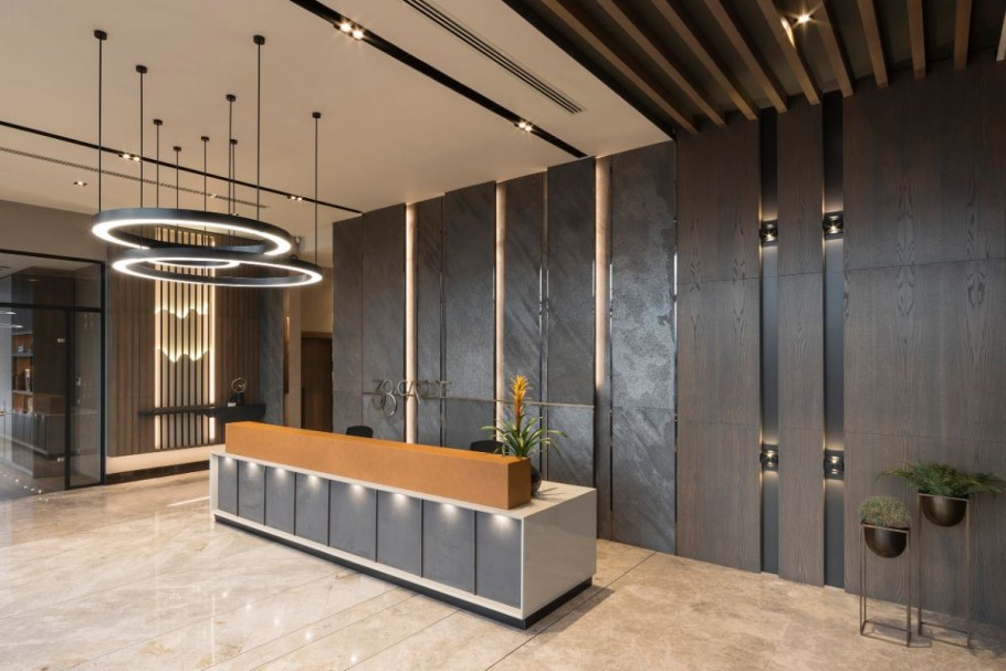 Вестибюль офисного здания