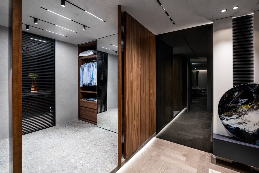 Трековая система встроенная в потолок