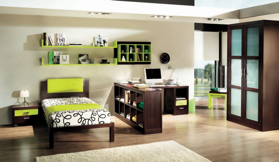 Светлый интерьер в детской и темная мебель