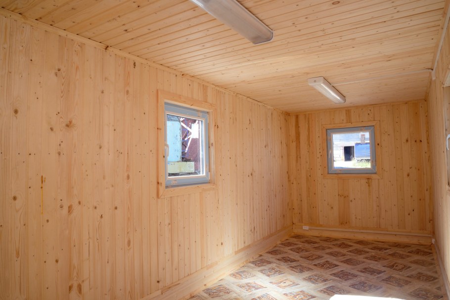 Отделка бытовки внутри