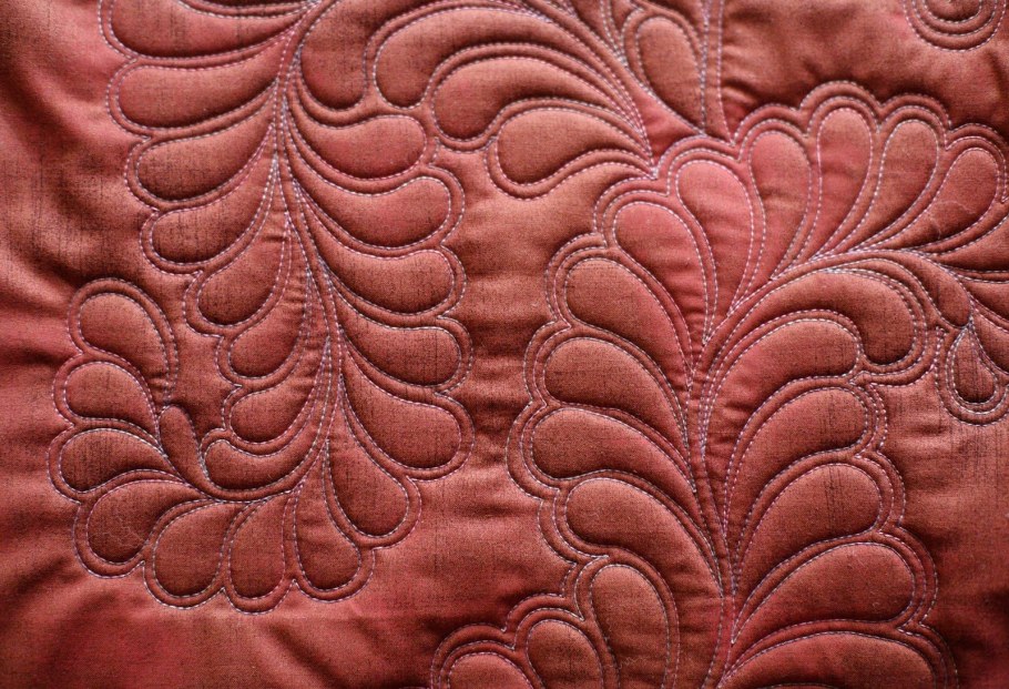 Художественная стежка перья