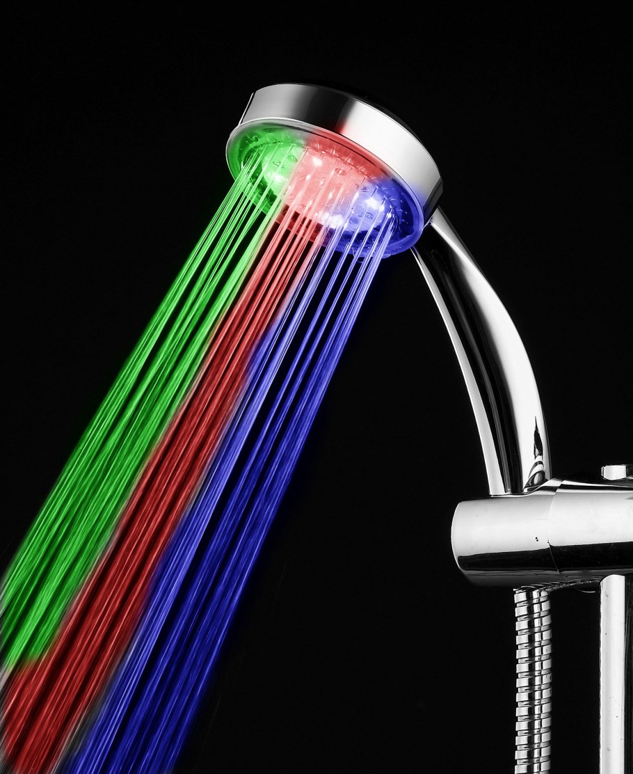 Светодиодная насадка для душа led Shower