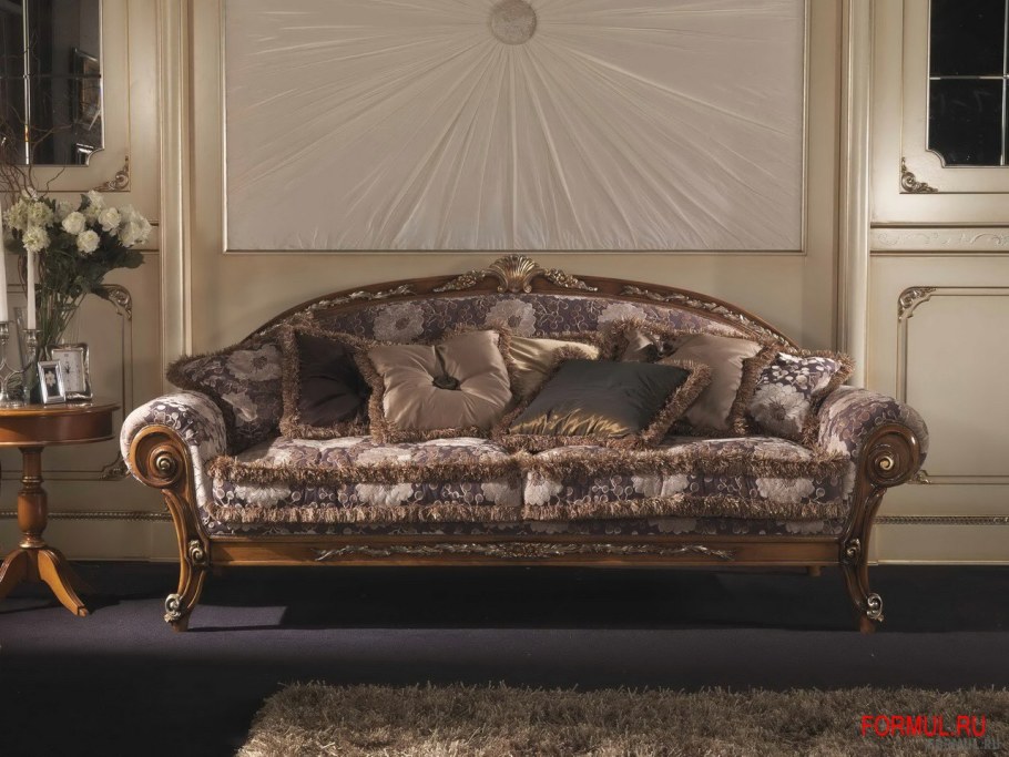 Классический диван