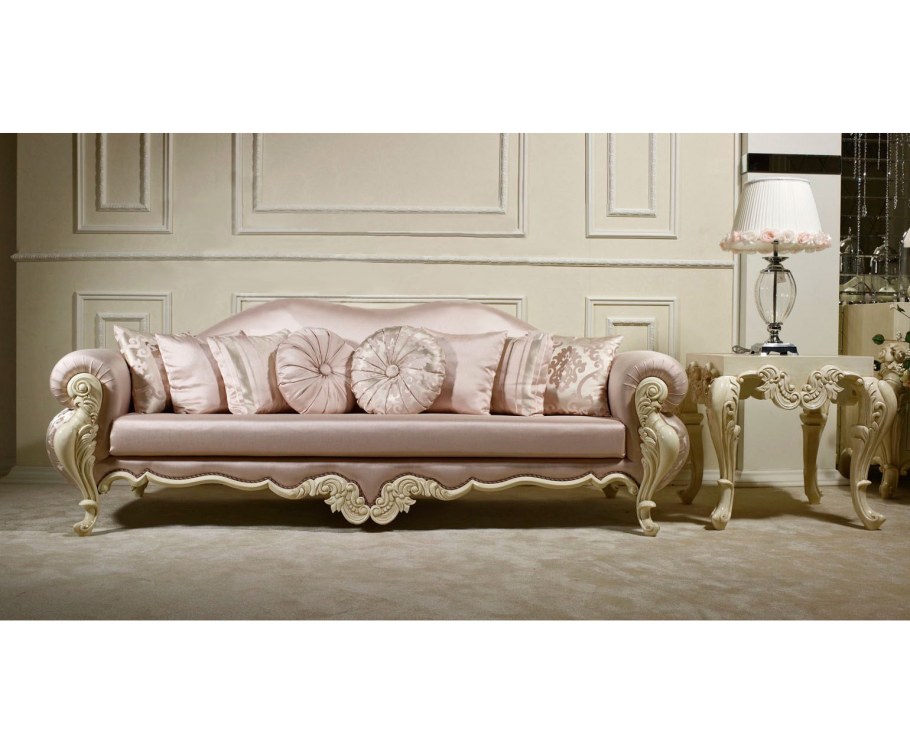 Диван классический резной