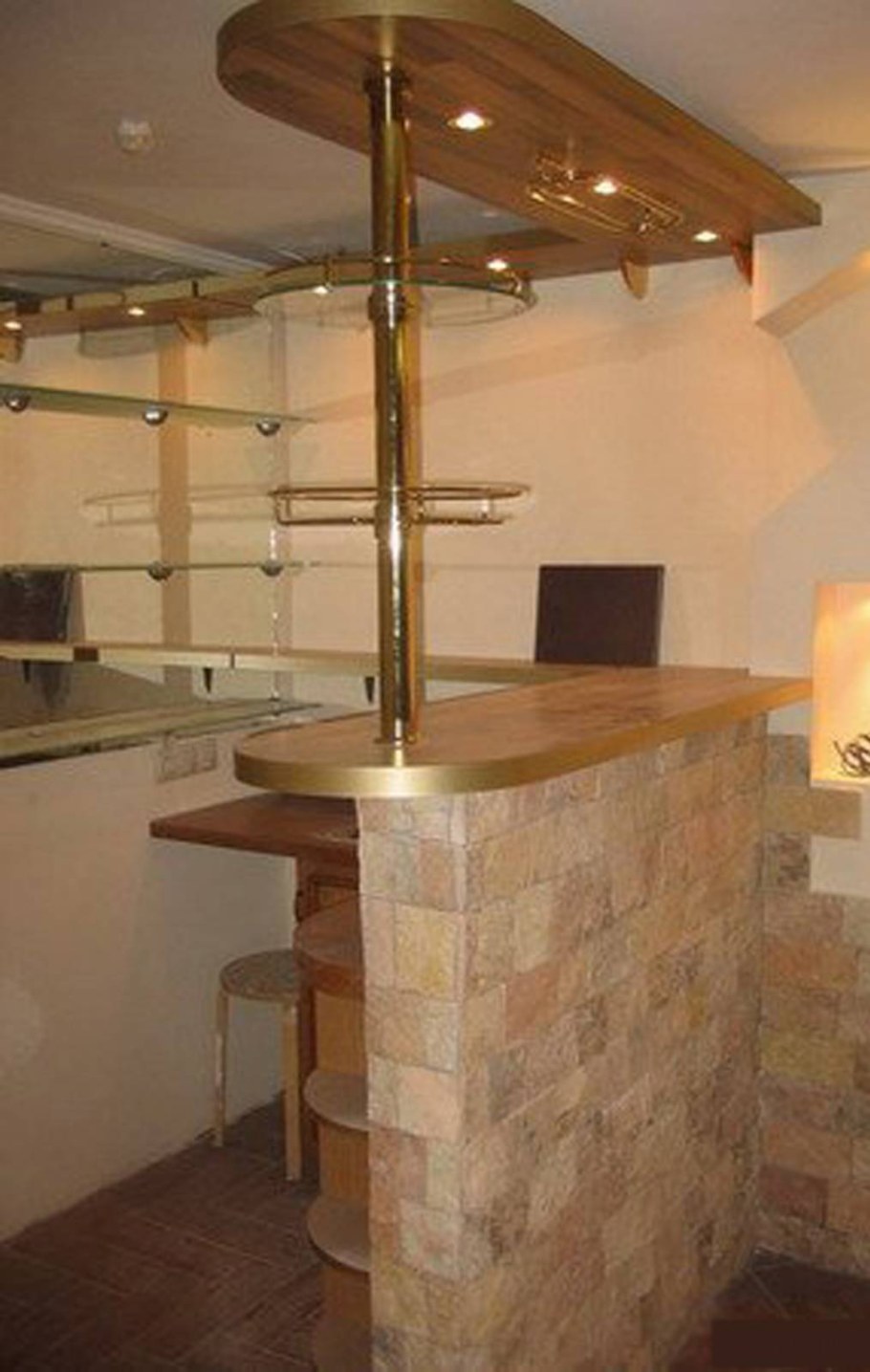 Барная стойка с декоративным камнем