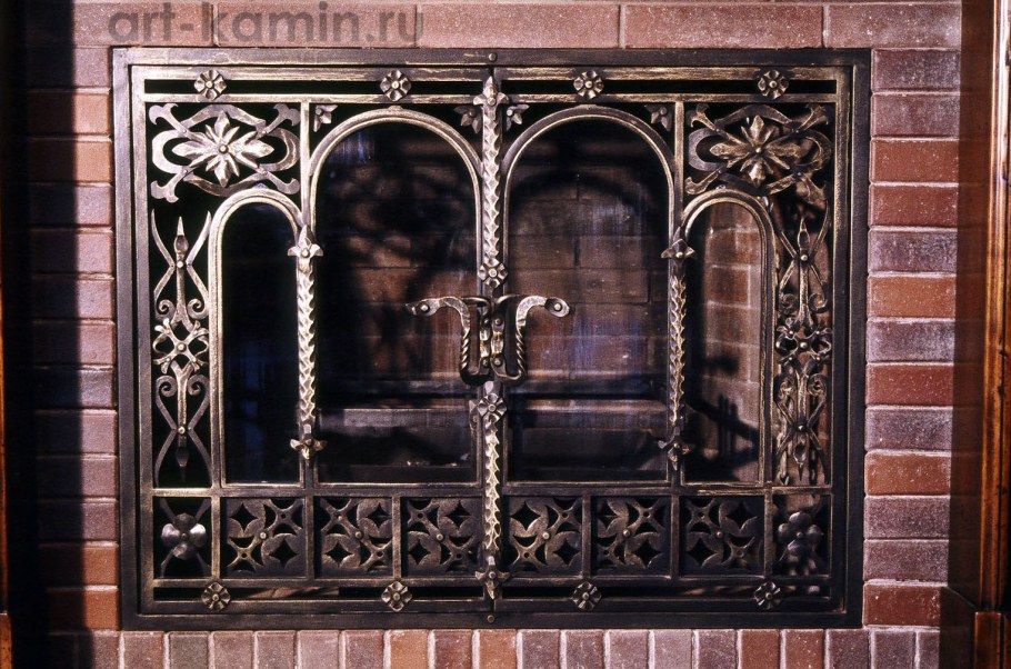Кованые решетки для камина