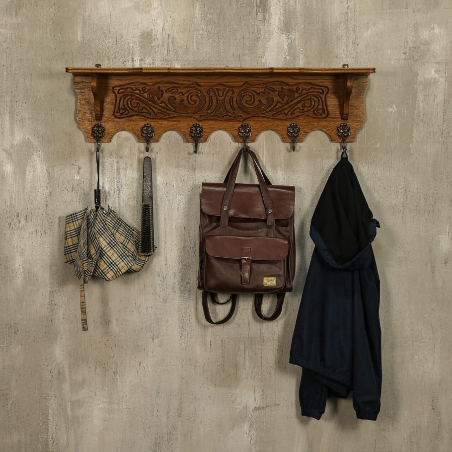 Старинные настенные вешалки