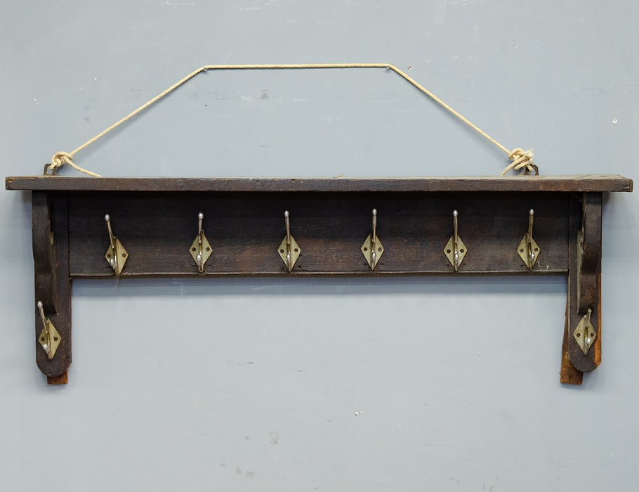 Старинная настенная вешалка из Португалии