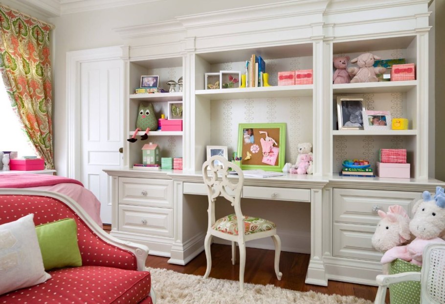 Детская комната для школьницы
