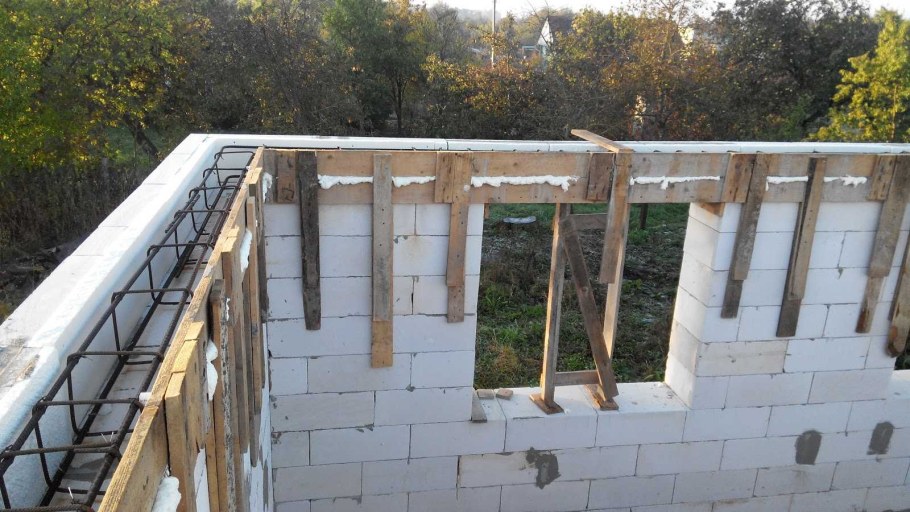 Армопояс 200х200