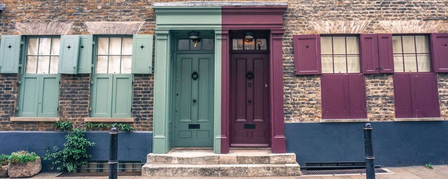 Входная дверь в дом