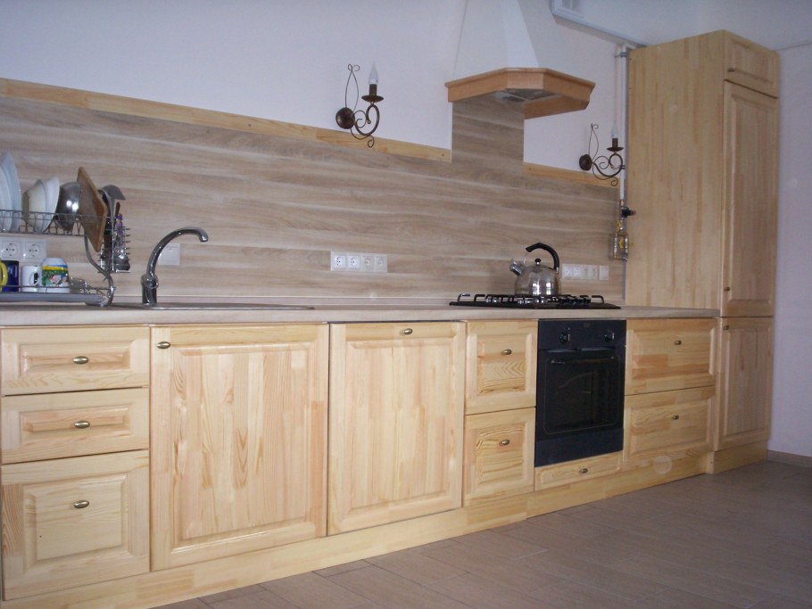 Кухня Гретта из сосны