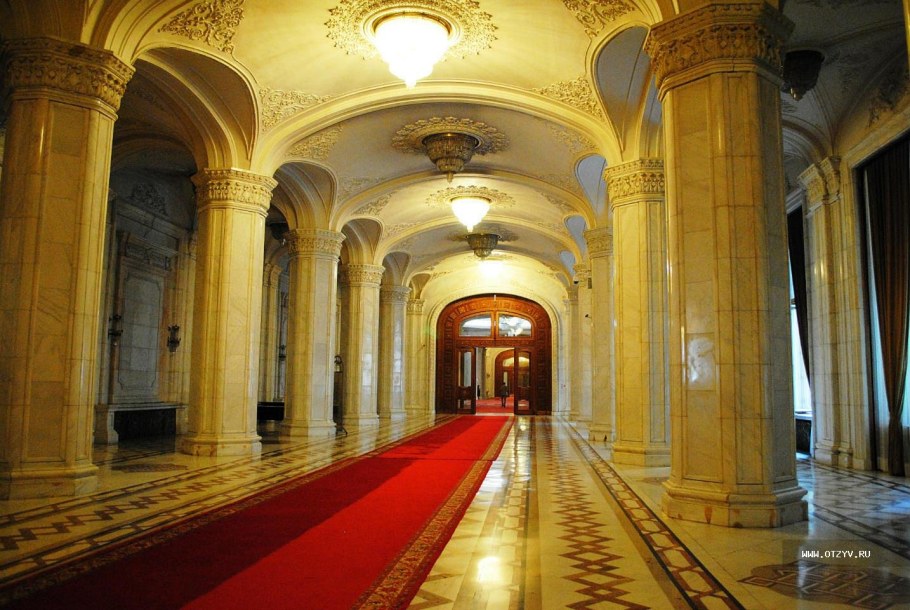 Мраморный дворец Бухарест