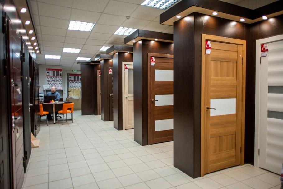 Салон дверей