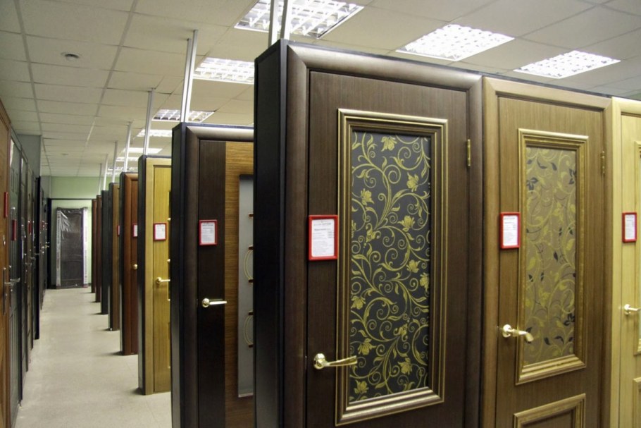 Магазин дверей