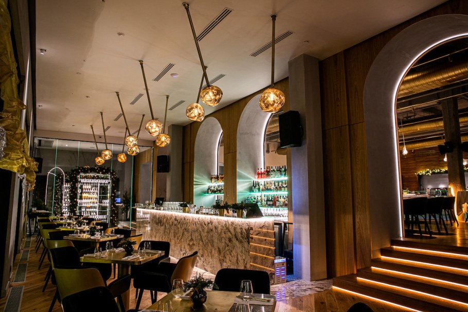 Саввинская набережная ресторан Майер