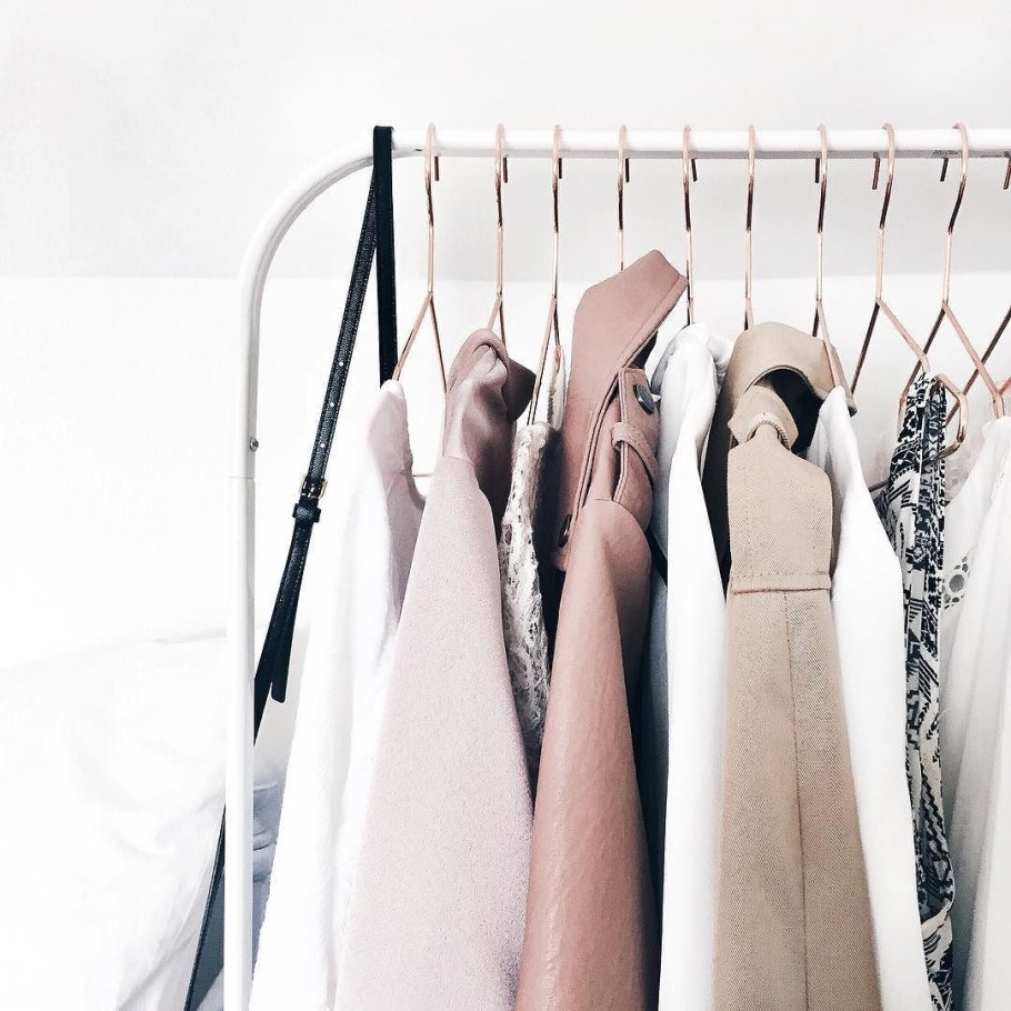 Вешалка для одежды Зара