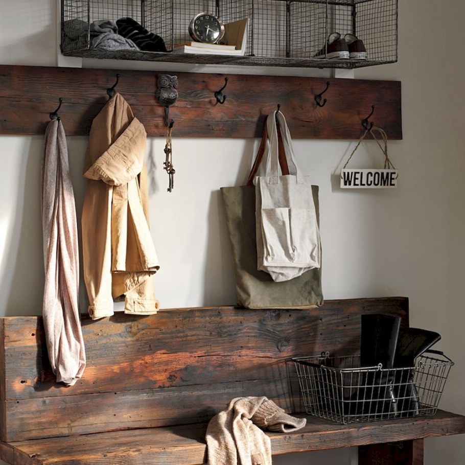 Вешалка в стиле Кантри
