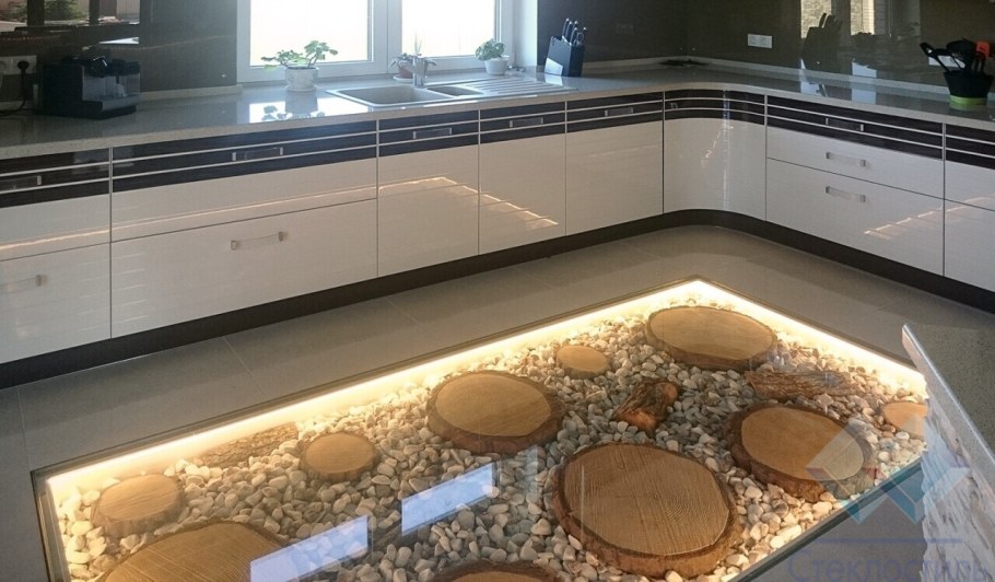 Стеклянный пол с подсветкой