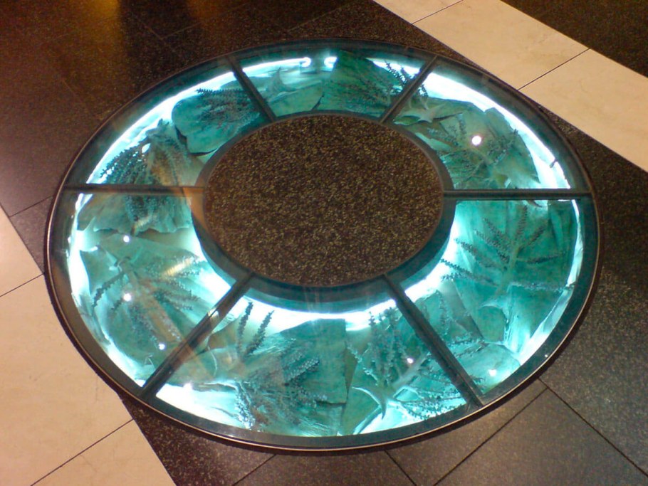 Прозрачный пол с подсветкой