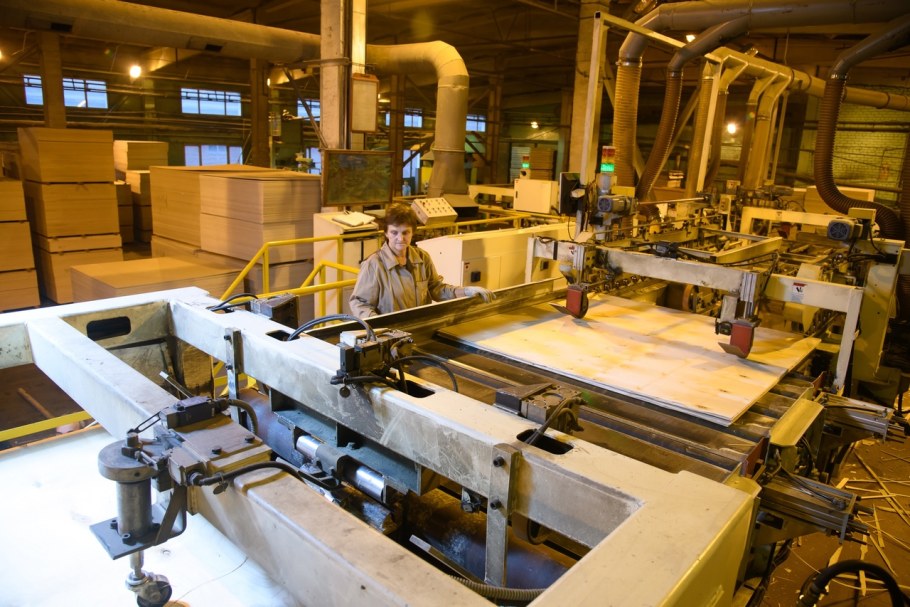 Фанерно мебельный комбинат адрес