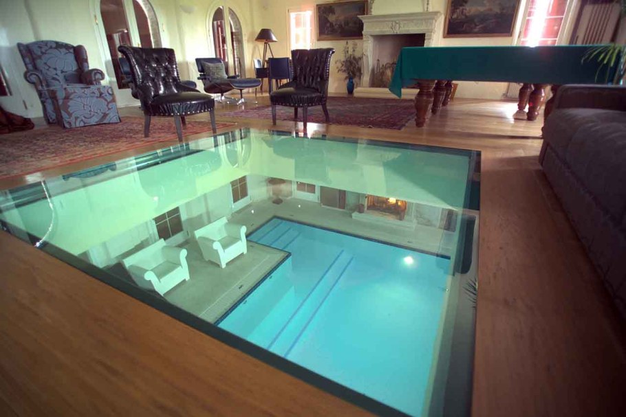 Стеклянный пол в доме