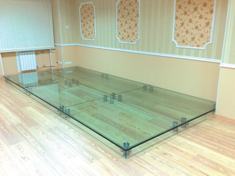Стекло для пола