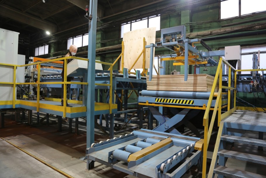 Линия сортировки фанеры КОМЗ
