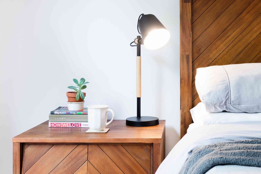 Iconic Kandem Bedside Table Lamp