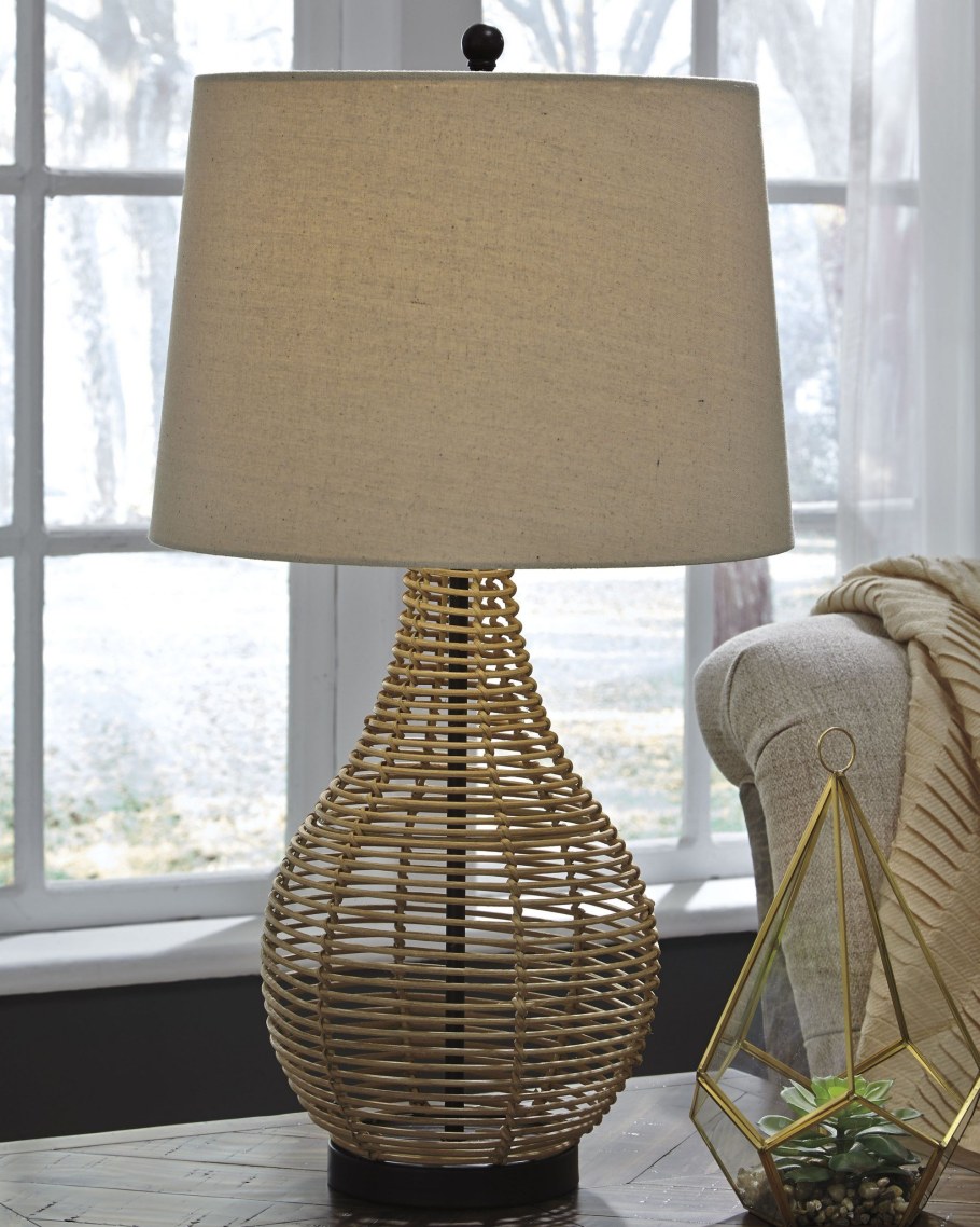 Абажур раттан