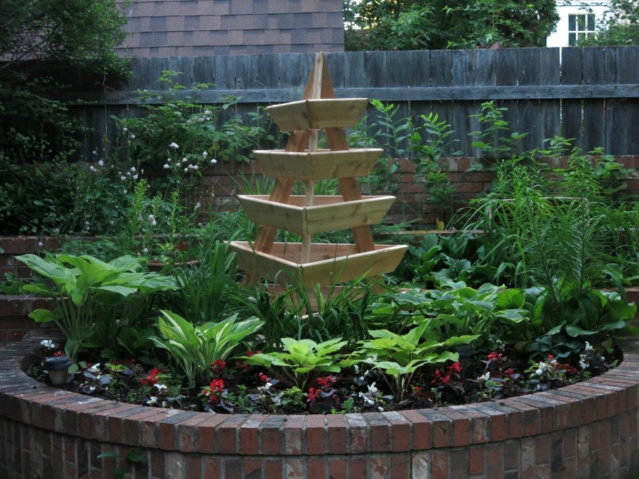 Многоярусные клумбы