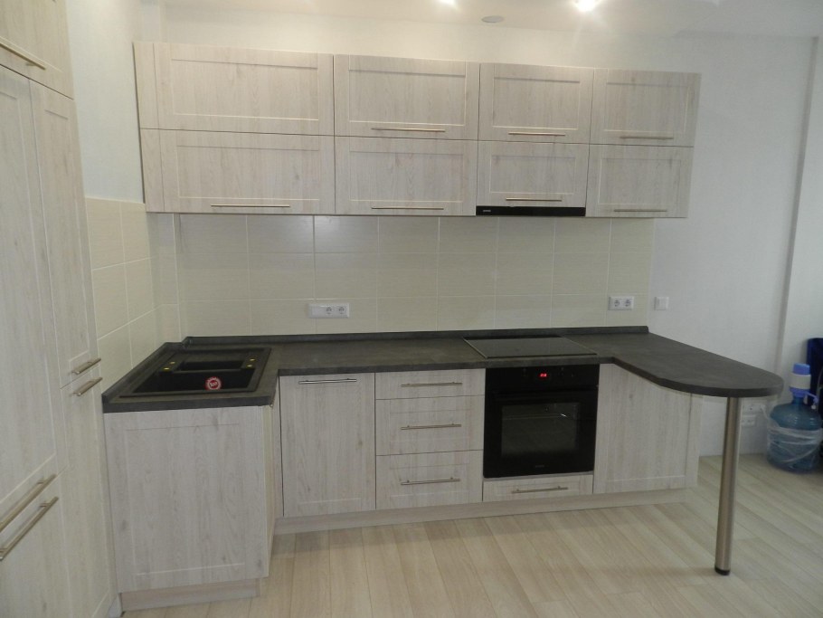 Кухонный гарнитур выбеленное дерево