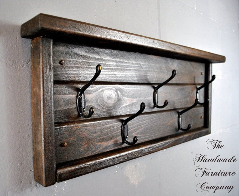 Олова и дерево прихожая