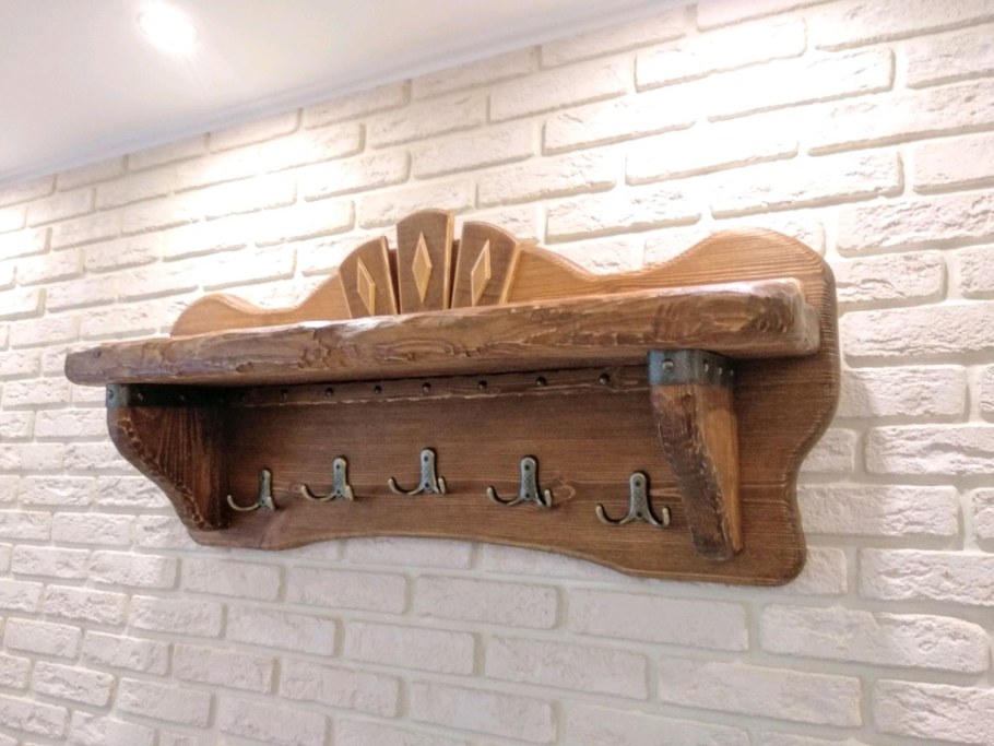 Деревянная полка под старину