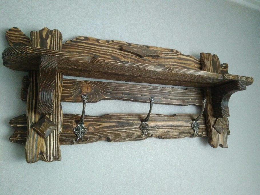 Вешалка из дерева ручной работы