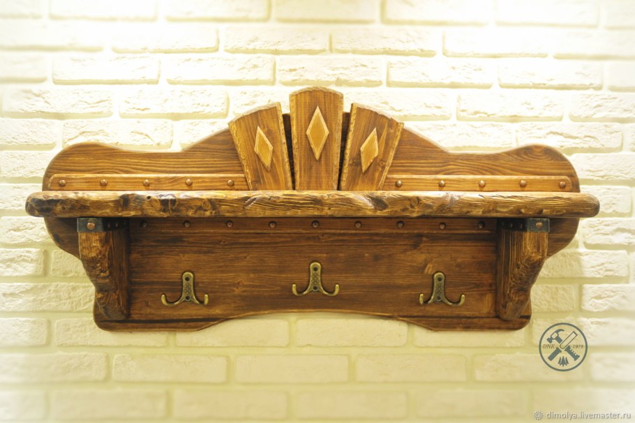 Деревянная вешалка под старину