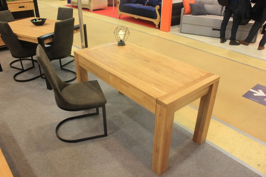 Стол в домашний кабинет Юнипром