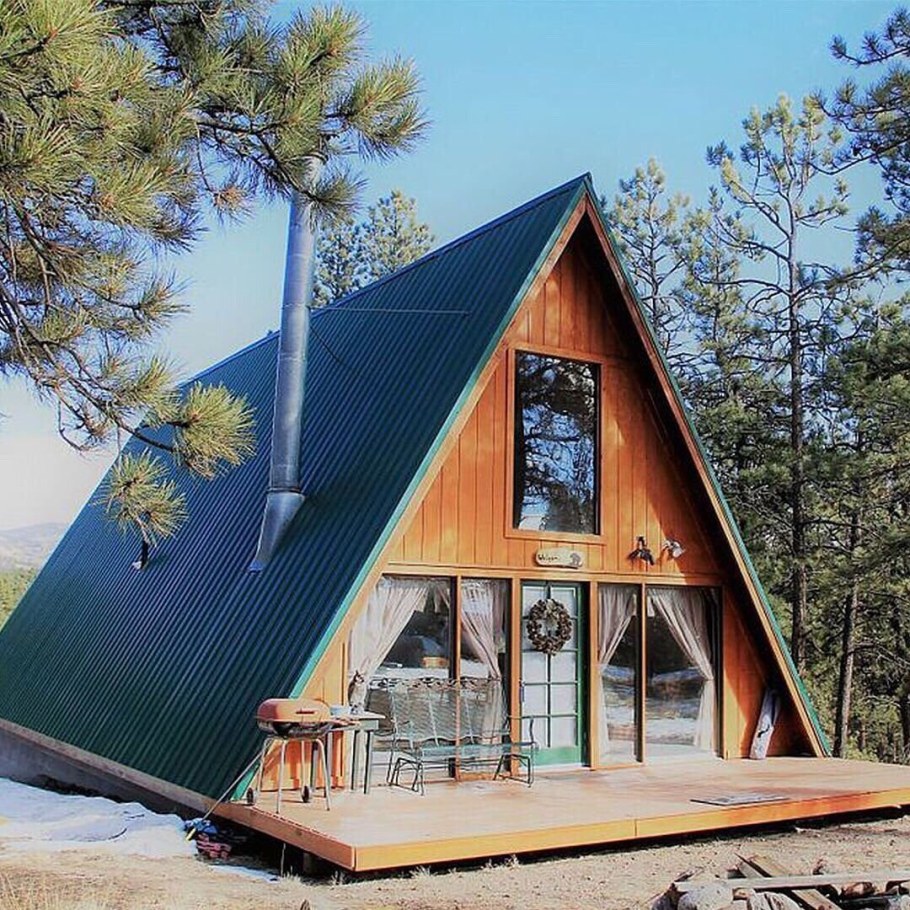 Дом шалаш а frame House.