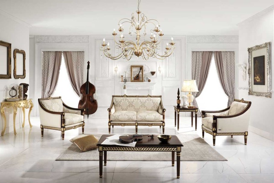 Столик к дивану классика