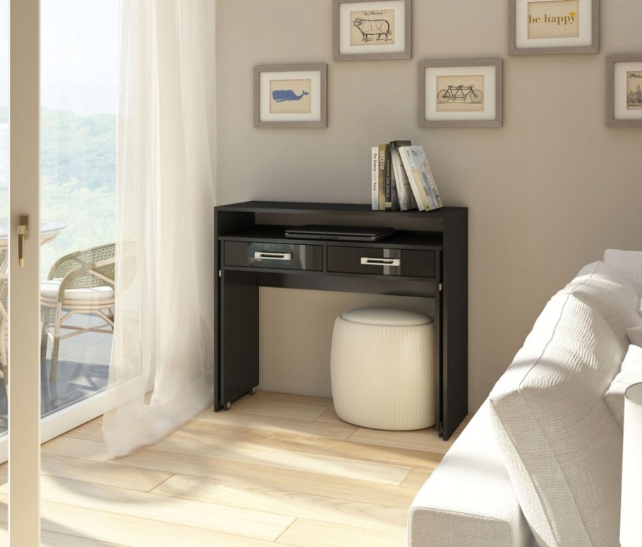 Туалетный столик узкий