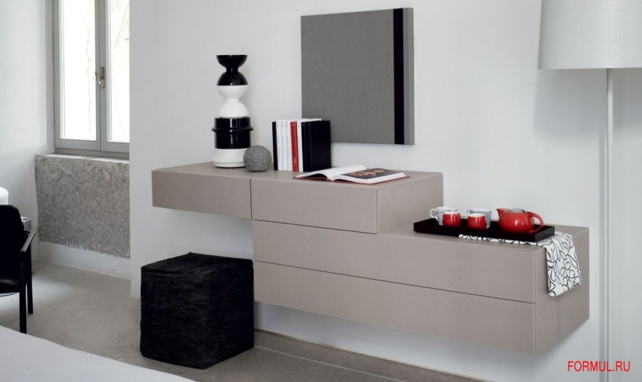 Подвесной туалетный столик в спальню