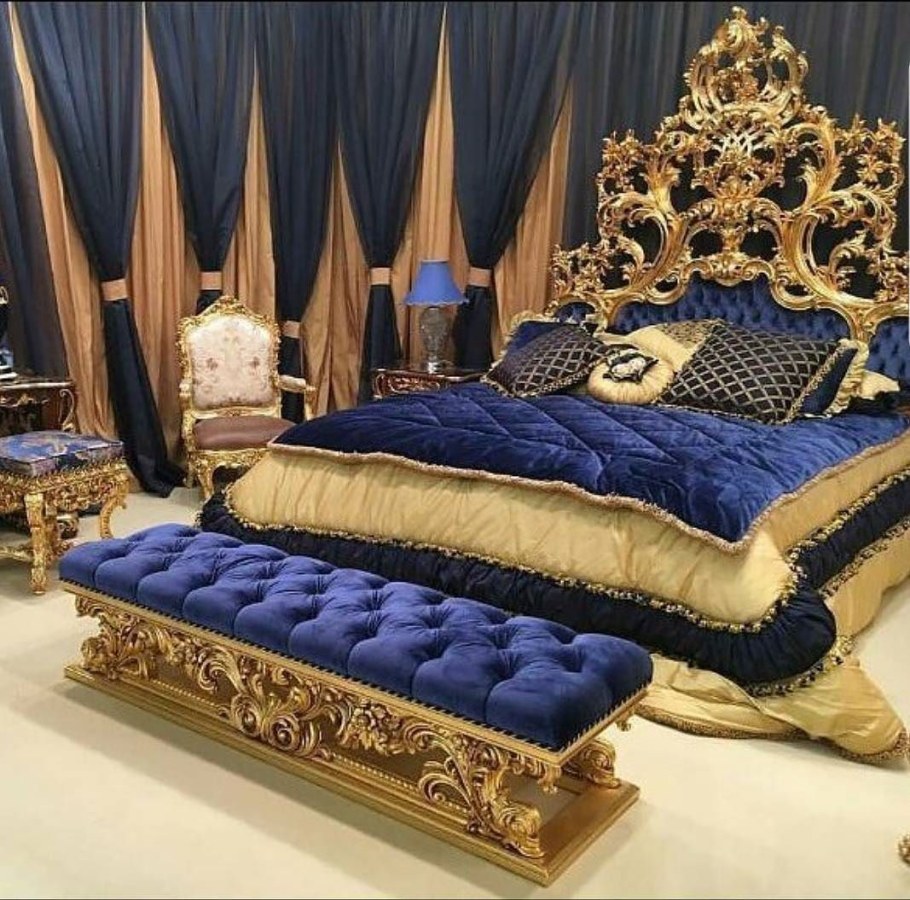 Королевская мебель