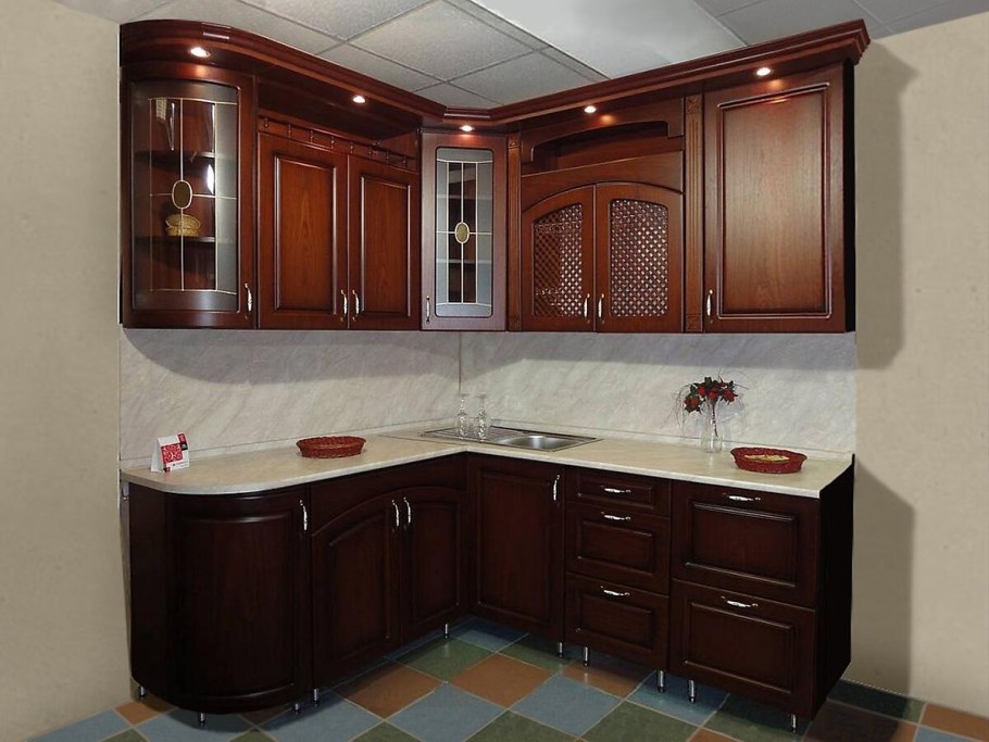 Кухонный гарнитур красное дерево