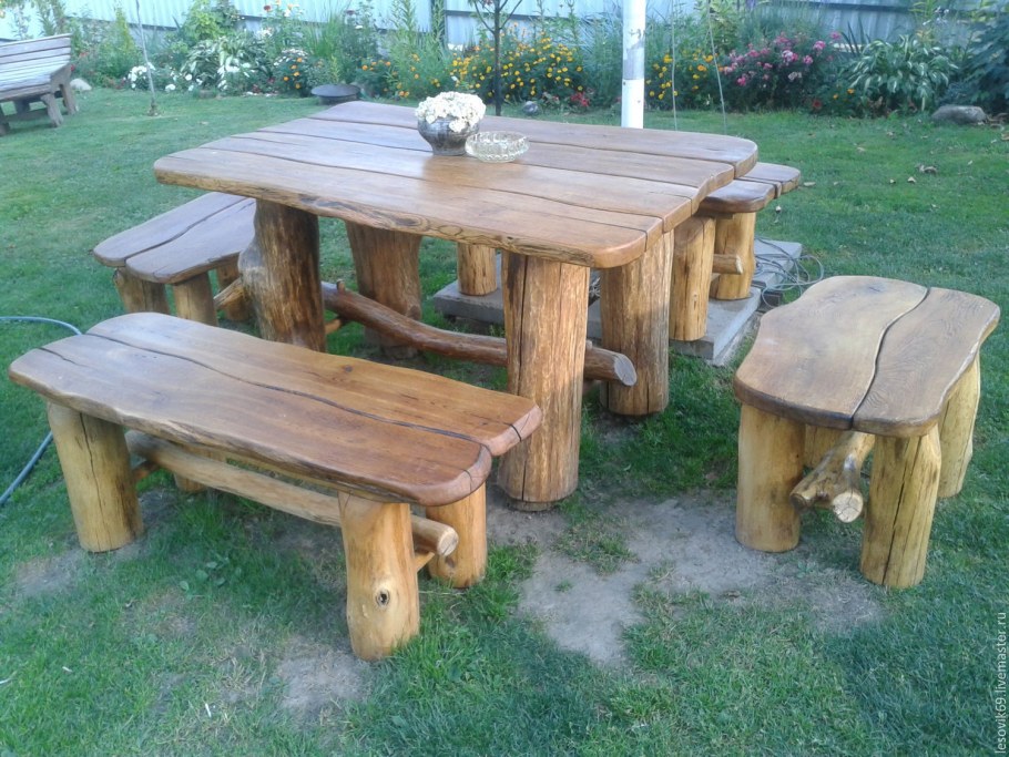 Стол дубовый для дачи