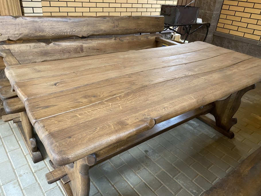 Стол из дуба в беседку