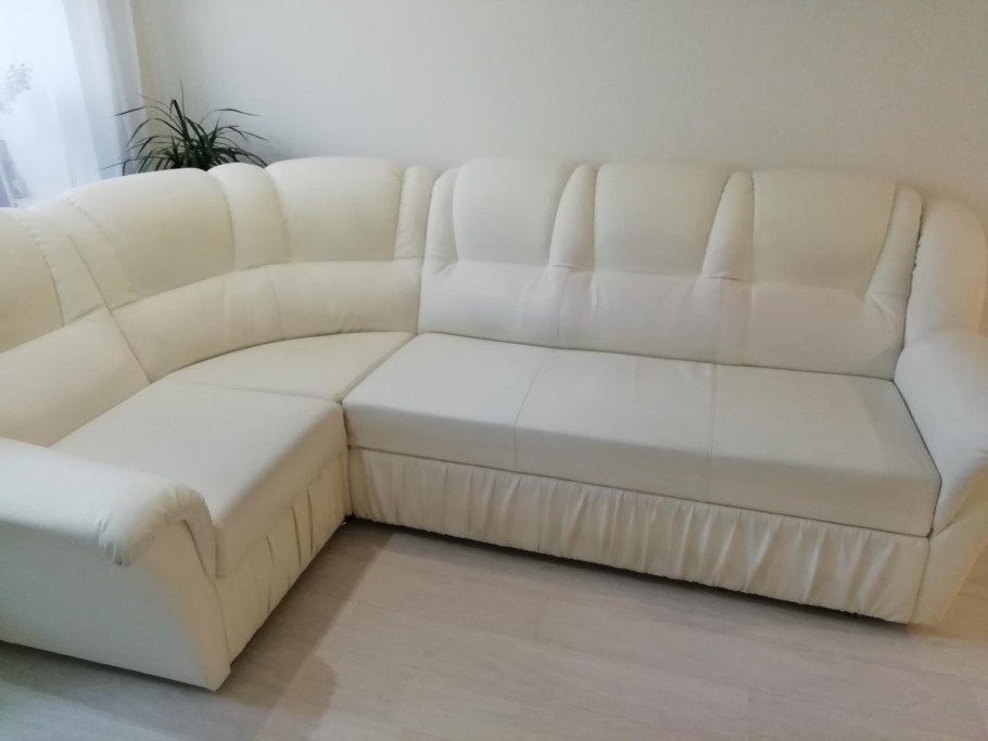 Диван угловой белый экокожа